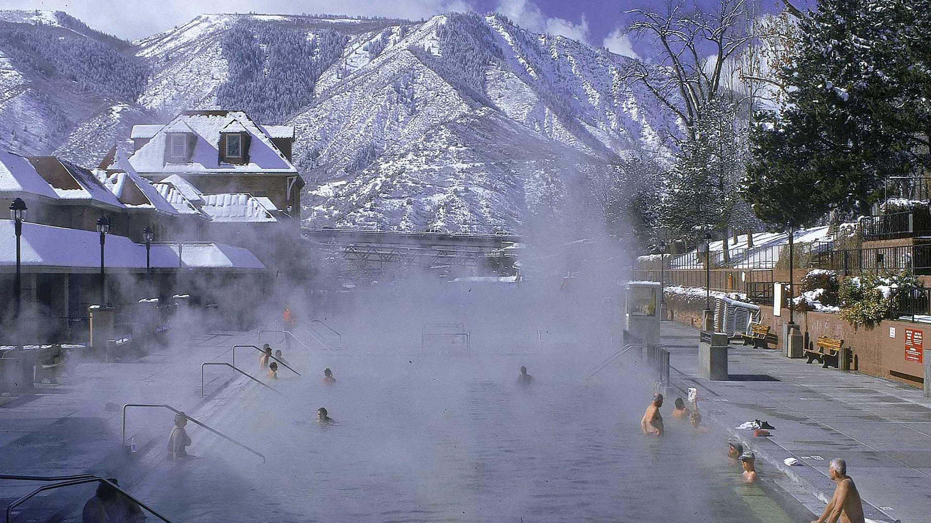 Holiday Inn Express Glenwood Springs Aspen Area By Ihg Exterior foto